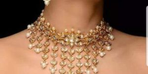 Kundan Short Necklace Set