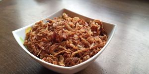 Golden Fried Onion Flakes