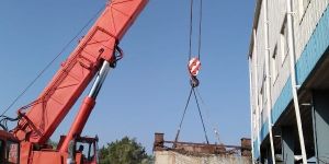 Unloading Crane Rental
