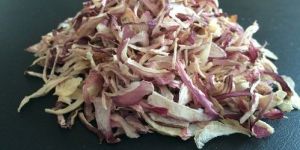 Dehydrated Red Onion Flakes