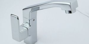 RO-107 Swan Neck Bib Cock