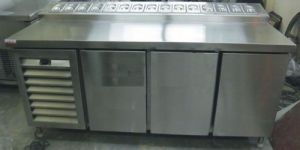 PIZZA MAKELINE REFRIGERATOR