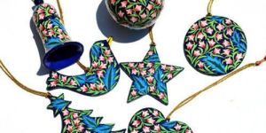 Hanging Christmas Ornaments