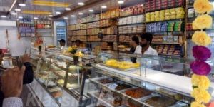 Sweet Display Counter