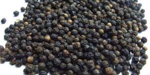 Whole Black Pepper Seeds