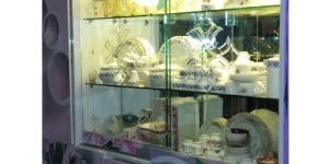 Modern Crockery Unit