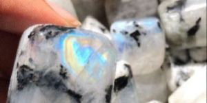 Rainbow Moonstone Tumblestone