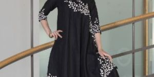 Ladies Embroidered Abaya