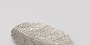 Leaf Shaped Serving Tray