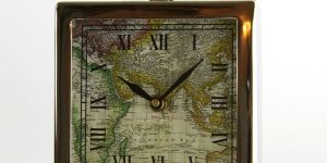 SQUARE SHAPED WALL CLOCK