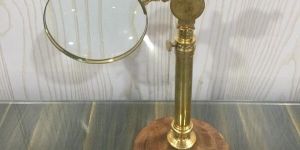 Magnifying Glass with Stand