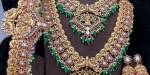 Matt Finish Real Kemp Stone Premium Quality Temple Mini Bridal Set