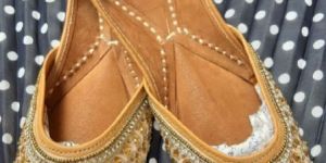 Handmade Punjabi Jutti