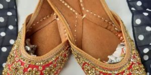 Party Wear Punjabi Jutti