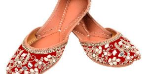 Red Punjabi Jutti