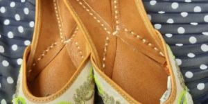 Sequin Punjabi Jutti