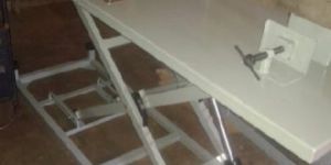 Hydraulic Two Wheeler Lift