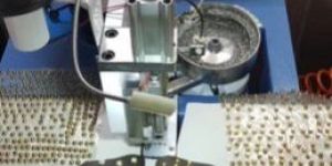 Half Pearl Attaching Machine