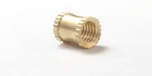 Brass Straight Knurled Molding Insert