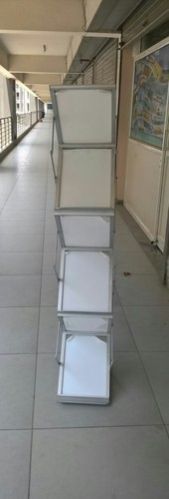 Brochure Stand