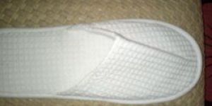 Men White Disposable Hotel Slipper