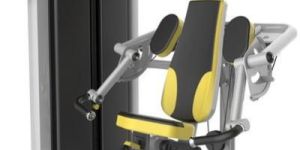 Preacher Curl Machine