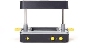 Vacuum Forming Machine