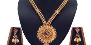 Stylish Necklace Set