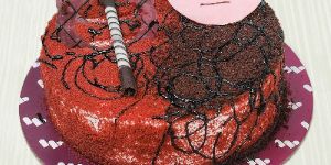 Priya Fusion Red Velvet And Chocolate Cake