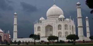 Agra Overnight Group Tour