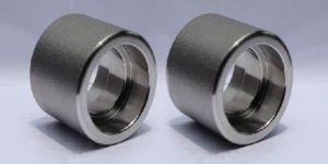 SOCKET WELD HALF COUPLING