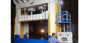 Hydraulic SMC Moulding Press (600 Tons)