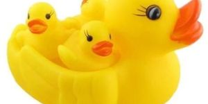 Set of 4 Rubber Duckies Bath Toys for Babies