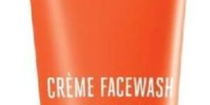 Lakme Blush Glow Peach Creme Face Wash