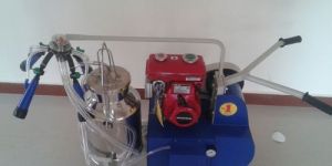 Engine Operated Single Bucket Milking Machine