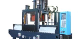 Vertical Locking Vertical Special Purpose Injection Moulding Machine