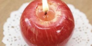 Red Apple Scented Candle