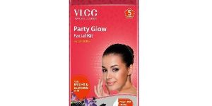 VLCC Party Glow Facial Kit