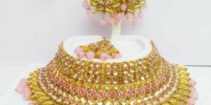Kundan Choker