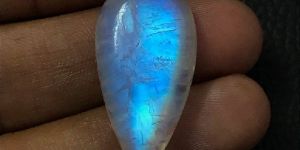 Pear Shape Rainbow Moonstone