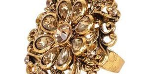 Glaring Round Golden Copper Kundan Ring