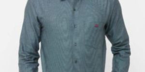 Donzell Green Regular Fit Dotted Formal Shirt