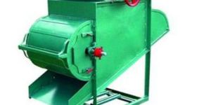 Power Operated Groundnut Decorticator Machine