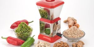 Stainless Steel Advance Chilli Cutter with Lid