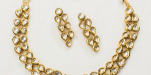 Two Line Kundan Golden Polish Necklace Set