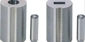 Straight Die Buttons