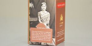 Mono Carton with Gold Foiling for Cosmetic Packaging