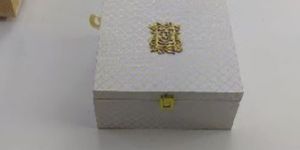 DEWALI GIFT HAMPER WITH FOUR JAR