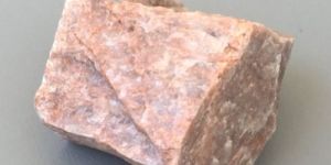 Potash Feldspar Lumps