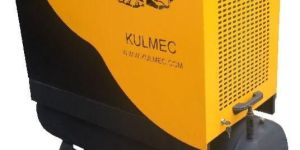 OIL INJECTED ROTARY SCREW COMPRESSOR